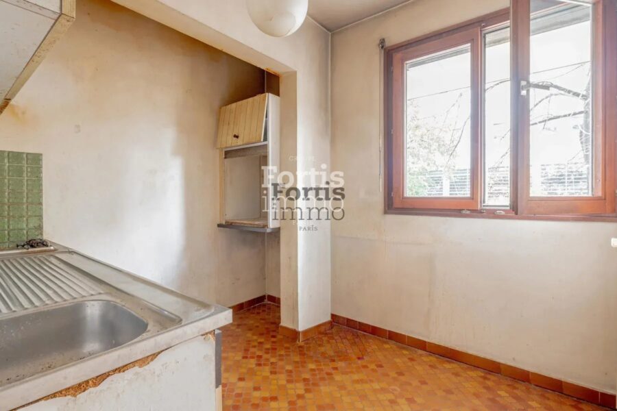 Appartement à vendre à Paris 4e arrondissement — Vue sur la ville — photo 11