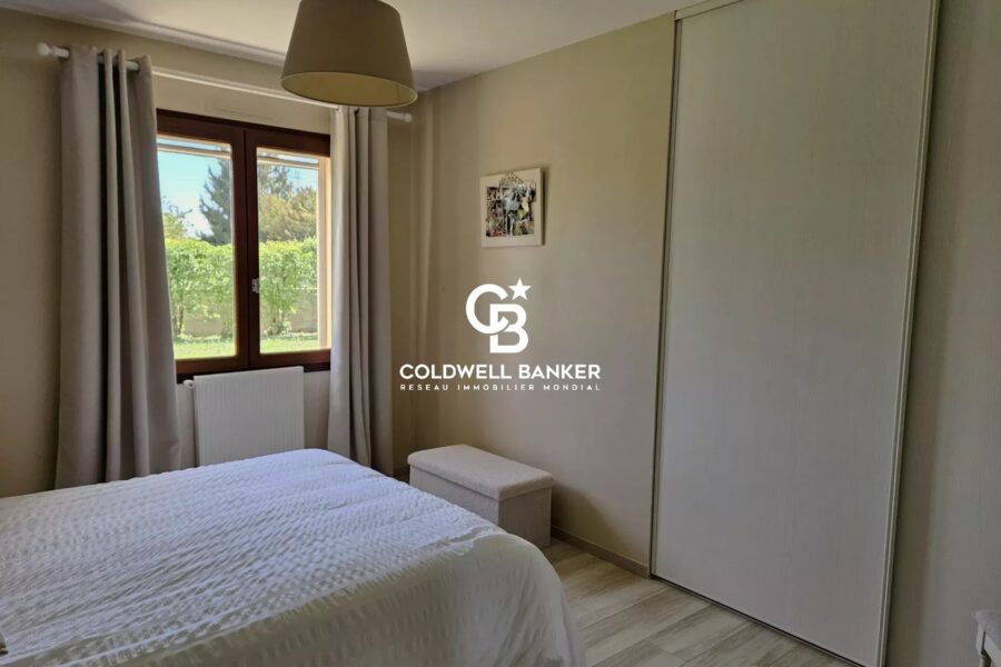 Maison à vendre à Burie — Vue parc & jardin — photo 21