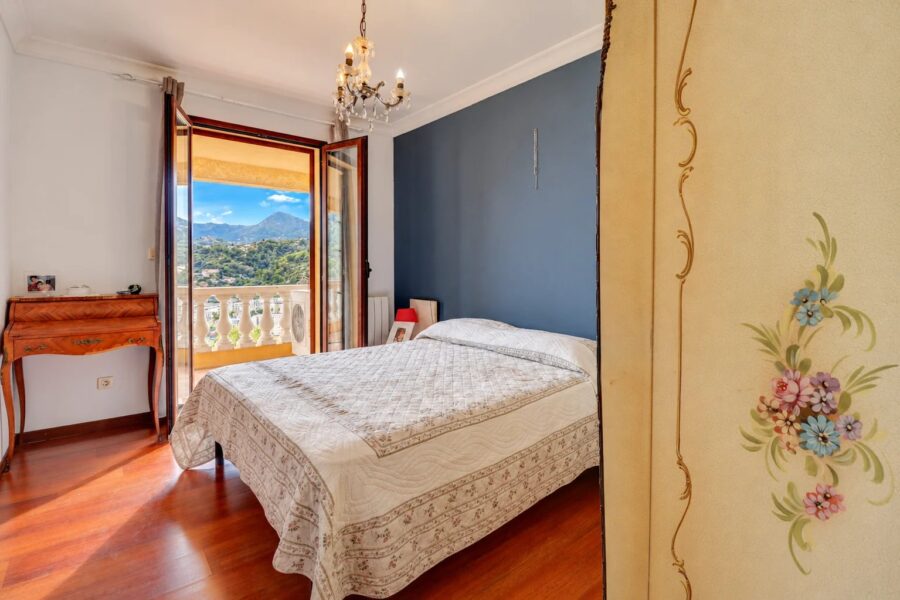 Maison à vendre à La Trinité — Vue montagne — photo 27