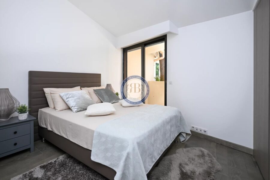 Maison à vendre à Mougins — Vue parc & jardin — photo 10
