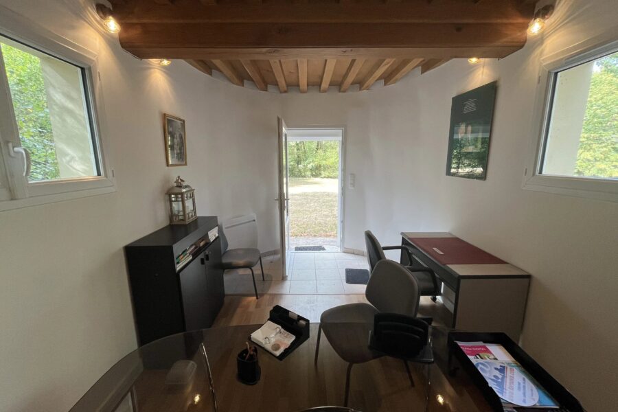 Maison à vendre à Saint-Léger-de-Fougeret — Vue nature — photo 49