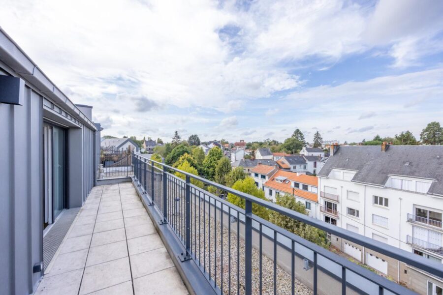Appartement à louer à Nantes — Vue sur la ville — photo 1