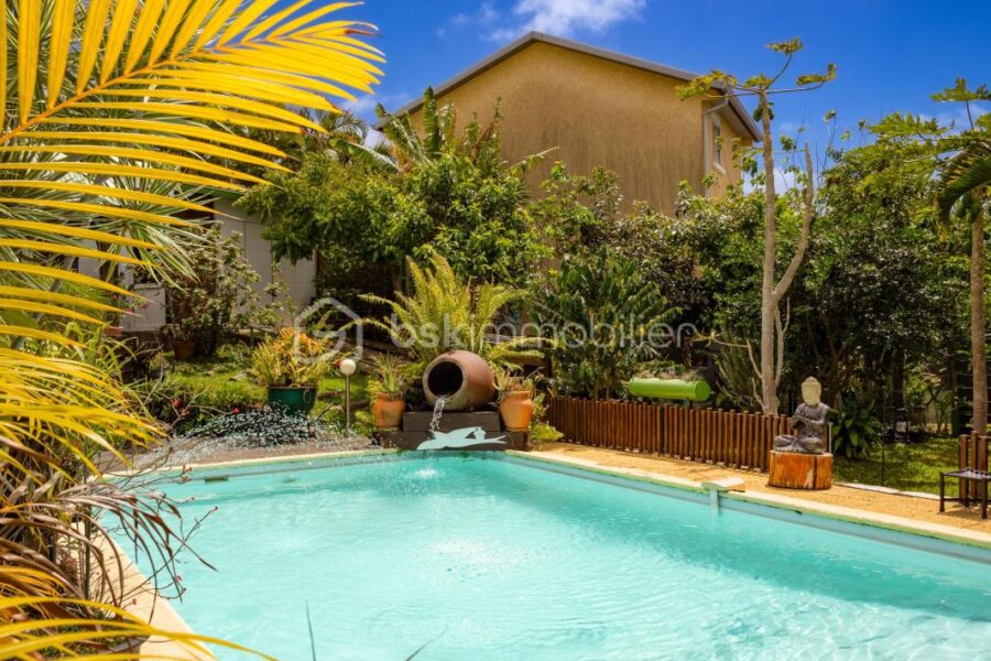 Maison à vendre à Saint-Denis — Vue mer — photo 2