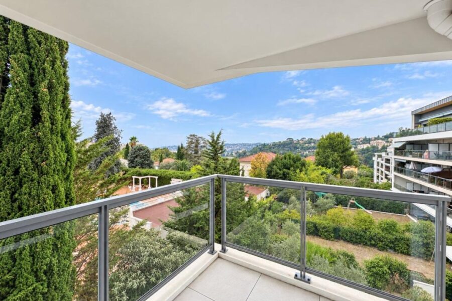 Appartement à louer à Nice — Vue nature — photo 1