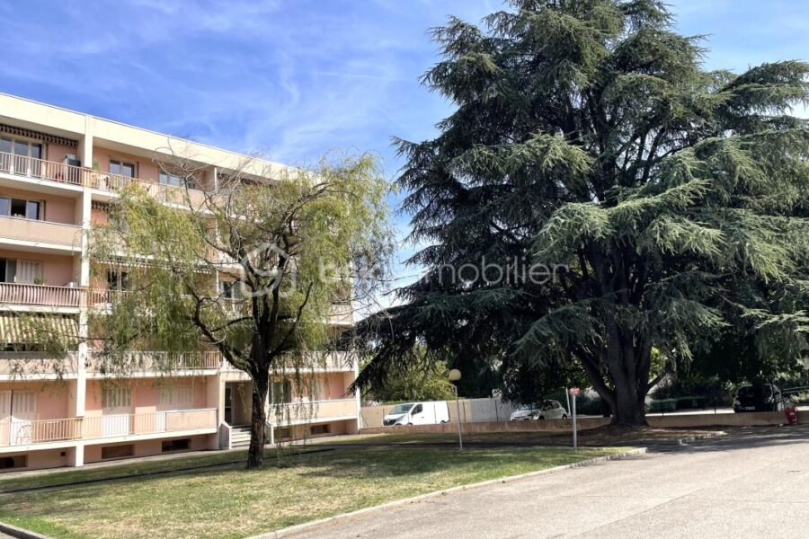 Appartement à vendre à Seyssinet-Pariset — Vue montagne — photo 2