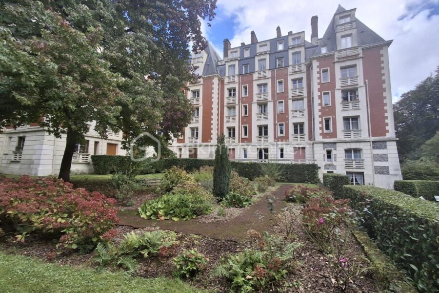Appartement à vendre à Rouxmesnil-Bouteilles — Vue parc & jardin — photo 2