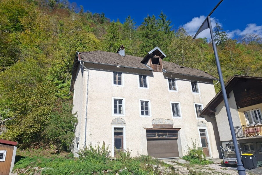 Maison à vendre à Saint-Hippolyte — Vue lac — photo 2