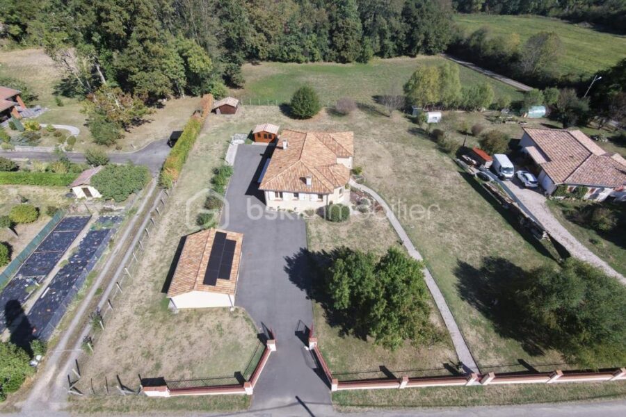 Maison à vendre à Encausse-les-Thermes — Vue montagne — photo 2