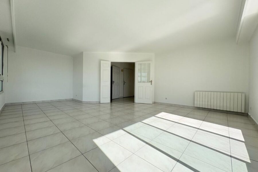 Appartement à louer à Nice — Vue mer — photo 2