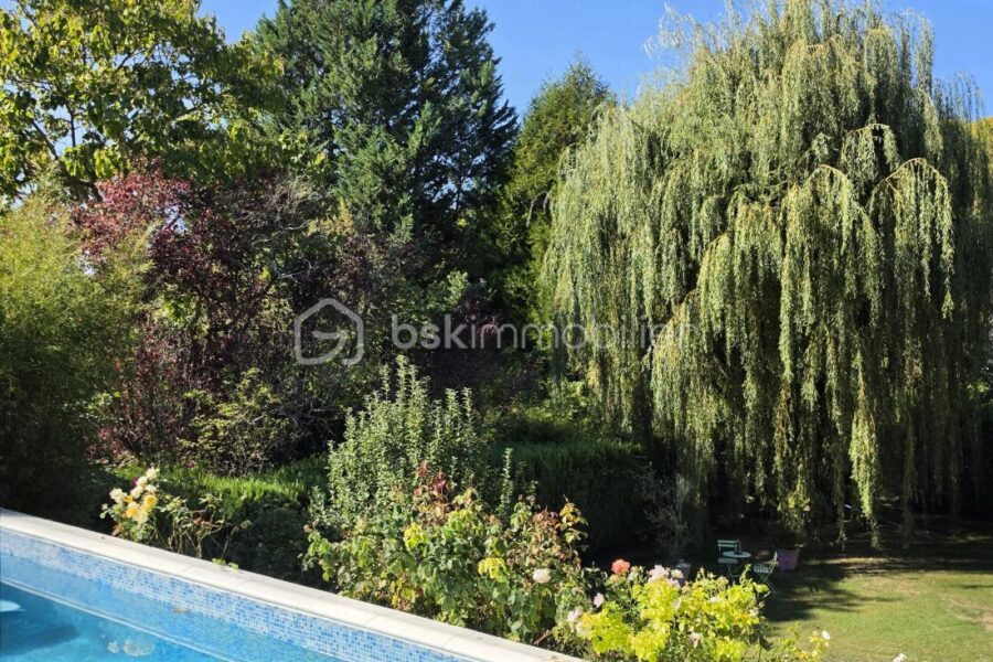 Maison à vendre à Maule — Vue parc & jardin — photo 2
