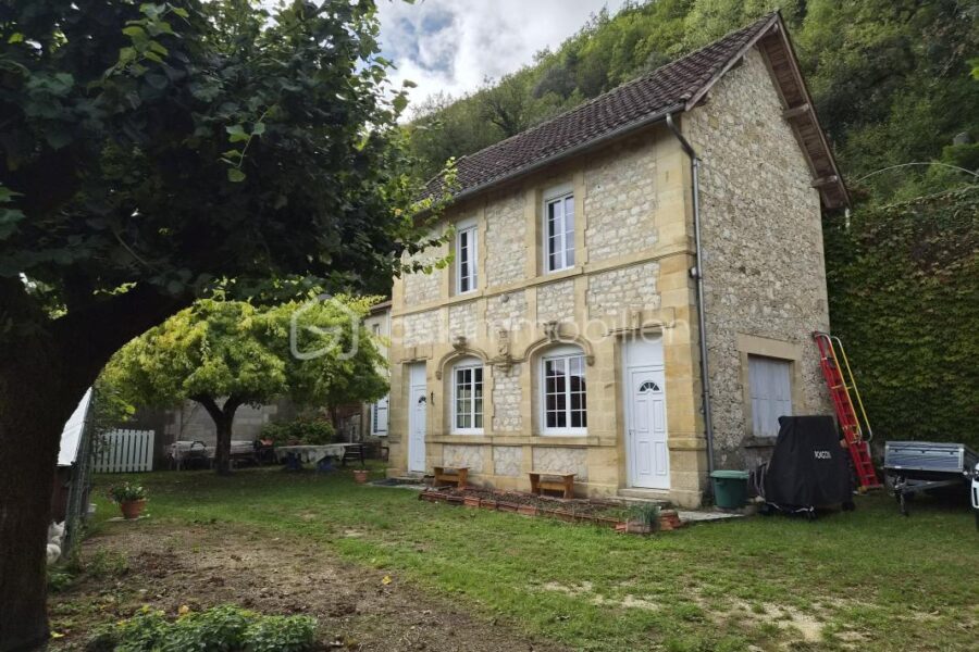 Maison à vendre à Saint-Cyprien — Vue dégagée — photo 2