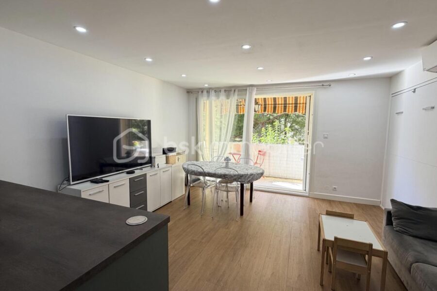 Appartement à vendre à Sanary-sur-Mer — Vue nature — photo 2