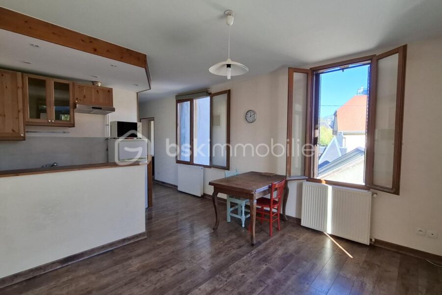 Appartement à vendre à Chambéry — Vue sur la ville — photo 2