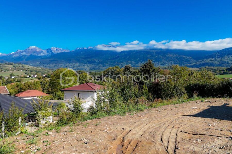 Terrain à vendre à Brié-et-Angonnes — Vue montagne — photo 1
