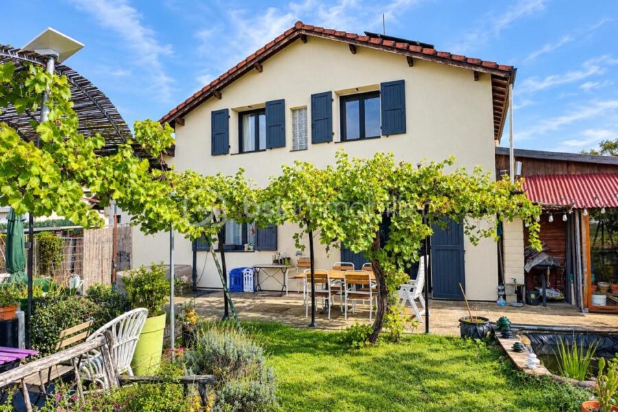 Maison à vendre à Saint-Marcellin — Vue nature — photo 2