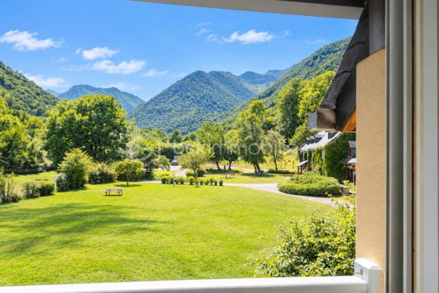 Appartement à vendre à Bagnères-de-Bigorre — Vue montagne — photo 1