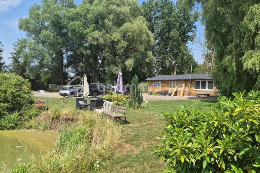 Terrain à vendre à Rémilly — Vue lac — photo 2