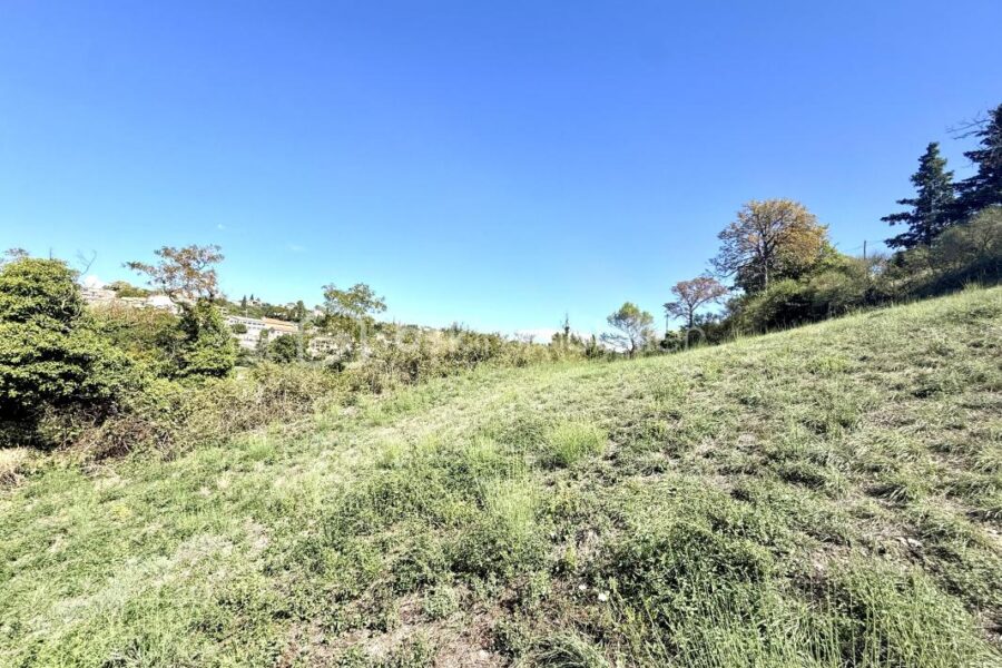Terrain à vendre à Valensole — Vue sur la ville — photo 2