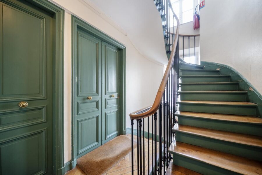 Appartement à vendre à Paris 20e arrondissement — Vue sur la ville — photo 10