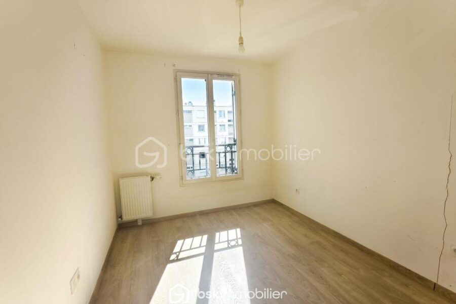 Appartement à vendre à Le Plessis-Trévise — Vue sur la ville — photo 10