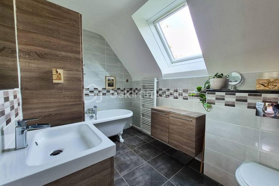 Maison à vendre à Huelgoat — Vue parc & jardin — photo 11