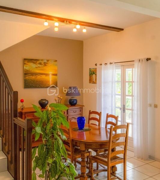 Maison à vendre à Saint-Denis — Vue mer — photo 11