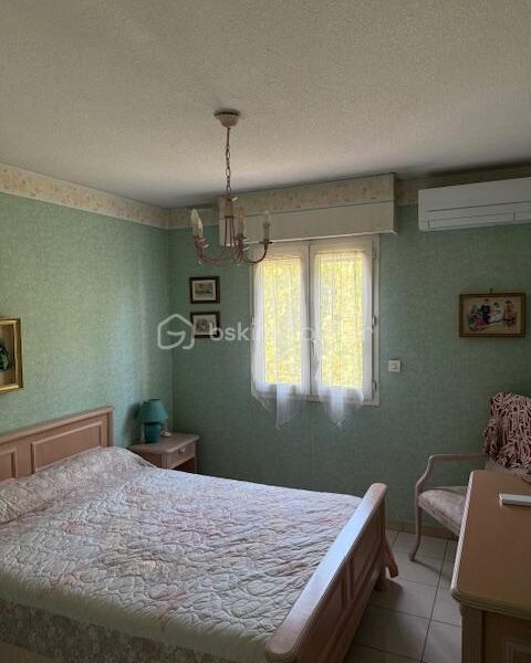 Appartement à vendre à Salon-de-Provence — Vue sur la ville — photo 10