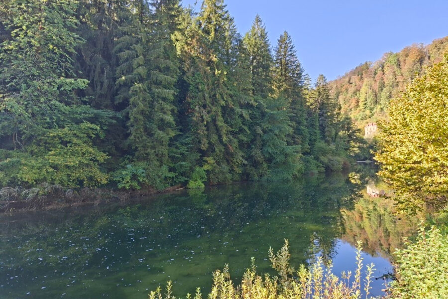 Maison à vendre à Saint-Hippolyte — Vue lac — photo 1