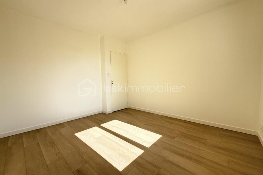 Maison à vendre à Sèvres-Anxaumont — Vue dégagée — photo 13