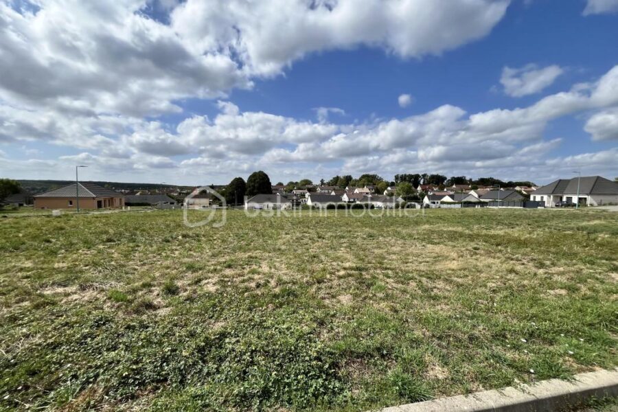 Terrain à vendre à Urzy — Vue dégagée — photo 2