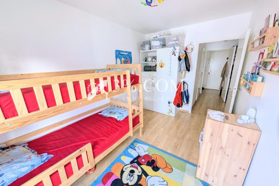 Appartement à vendre à Poissy — Vue sur la ville — photo 11