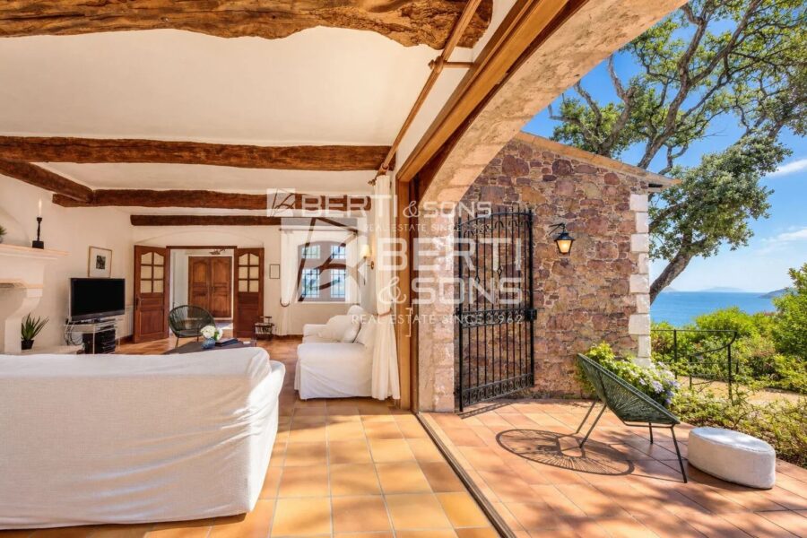 Maison à vendre à Théoule-sur-Mer — Vue mer — photo 5