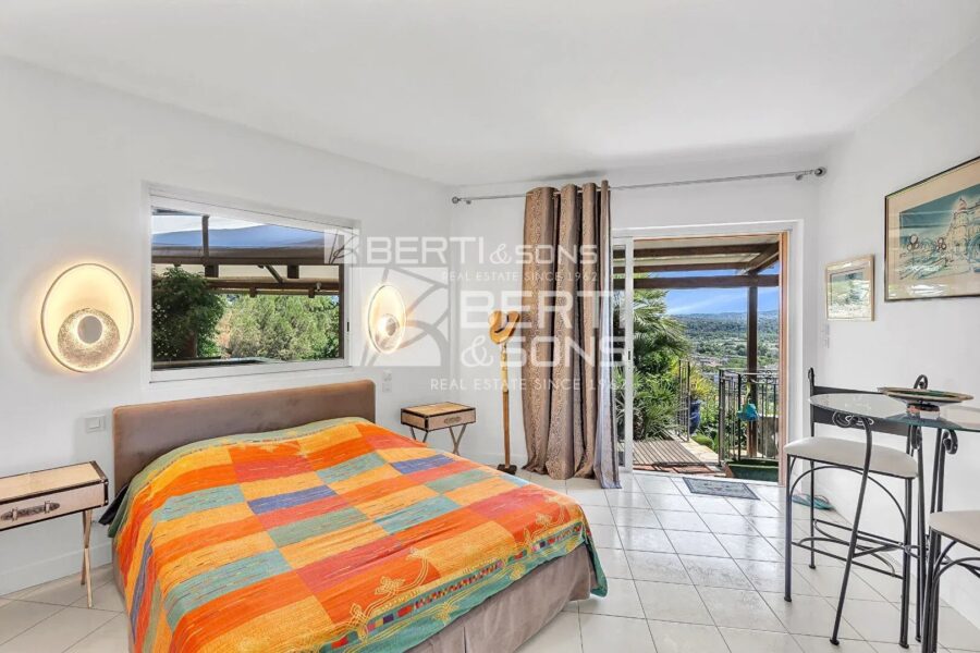 Maison à vendre à Mandelieu-la-Napoule — Vue mer — photo 15