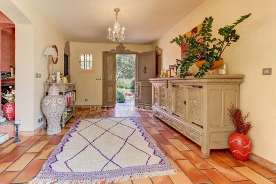 Maison à vendre à La Roquette-sur-Var — Vue montagne — photo 20