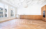 Appartement à louer à Paris 8e arrondissement — Vue sur la ville — photo 6