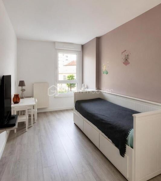 Appartement à vendre à Bagnolet — Vue parc & jardin — photo 11