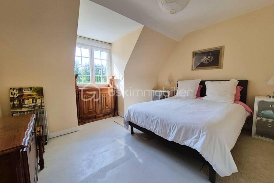 Maison à vendre à Huelgoat — Vue parc & jardin — photo 12