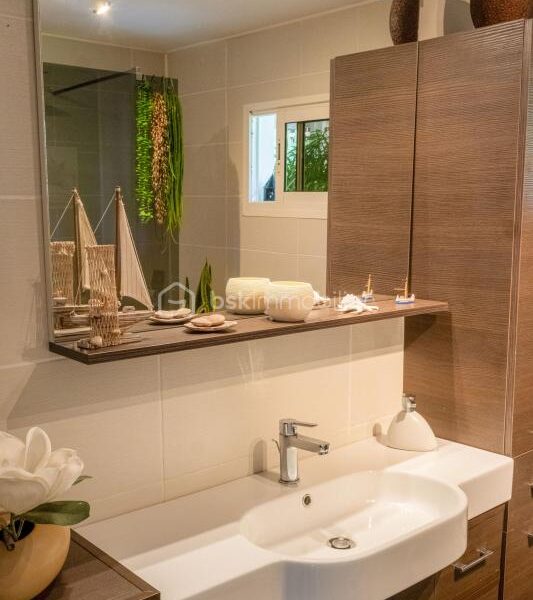 Maison à vendre à Saint-Denis — Vue mer — photo 12