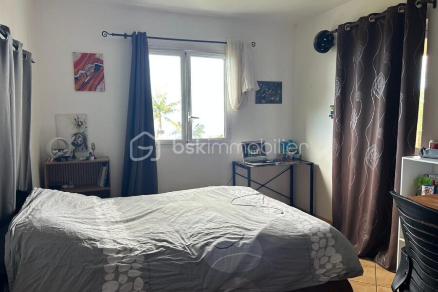Maison à vendre à Les Avirons — Vue mer — photo 11