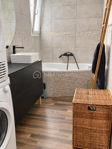 Appartement à vendre à Marseille 10e arrondissement — Vue sur la ville — photo 11