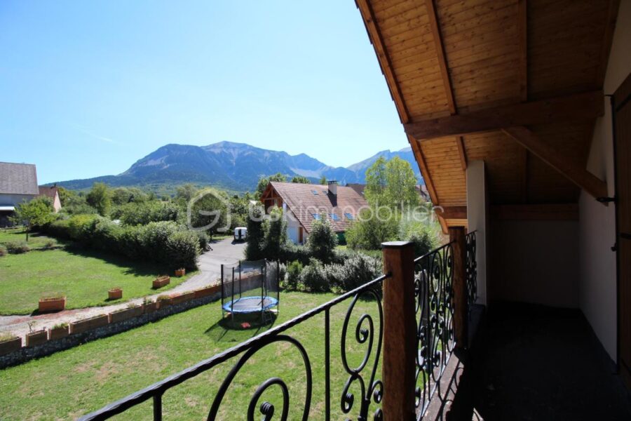 Maison à vendre à Poligny — Vue montagne — photo 11