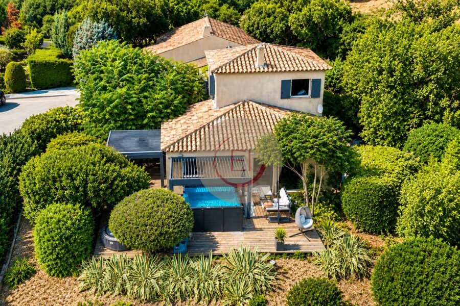 Maison à vendre à Les Adrets-de-l&rsquo;Estérel — Vue mer — photo 2