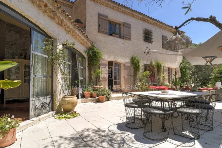 Maison à vendre à La Roquette-sur-Var — Vue montagne — photo 32