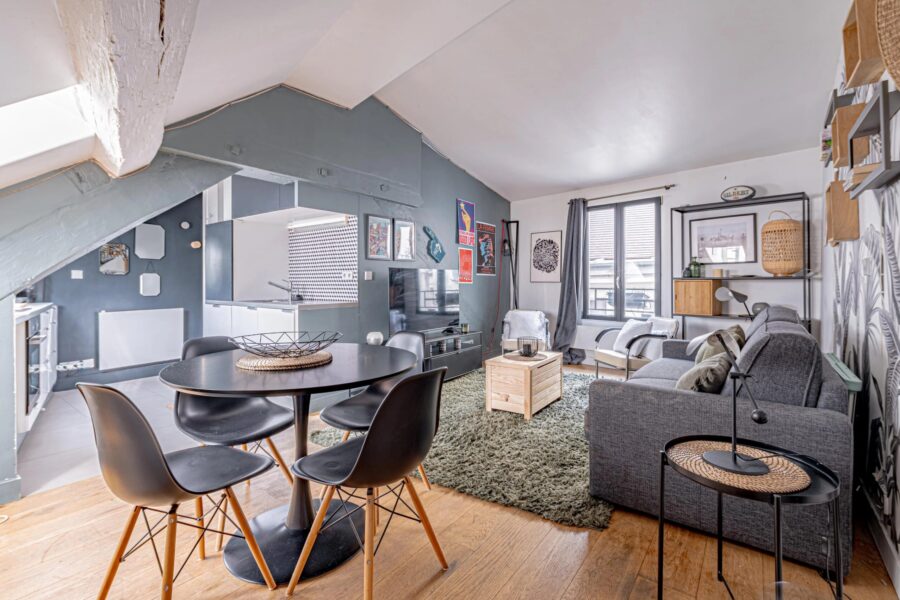 Appartement à vendre à Paris 1er arrondissement — Vue sur la ville — photo 4