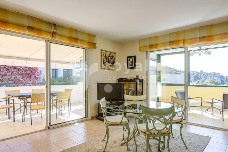 Appartement à vendre à Mougins — Vue montagne — photo 3