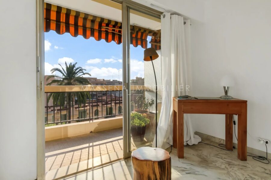 Appartement à vendre à Nice — Vue sur la ville — photo 5