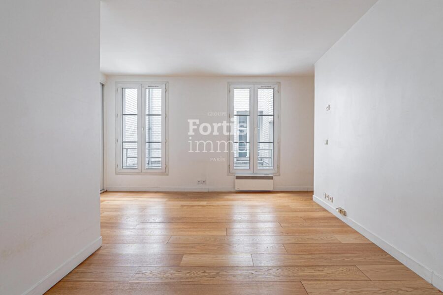 Appartement à vendre à Paris 1er arrondissement — Vue parc & jardin — photo 9