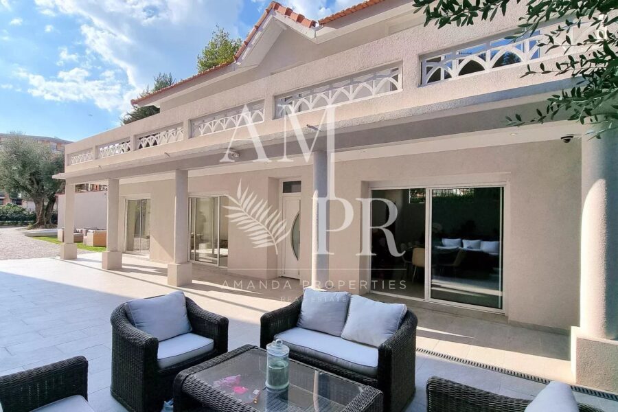 Maison à vendre à Cannes — Vue parc & jardin — photo 5