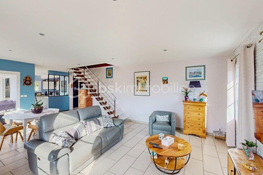 Maison à vendre à Saint-Étienne-de-Baïgorry — Vue montagne — photo 12