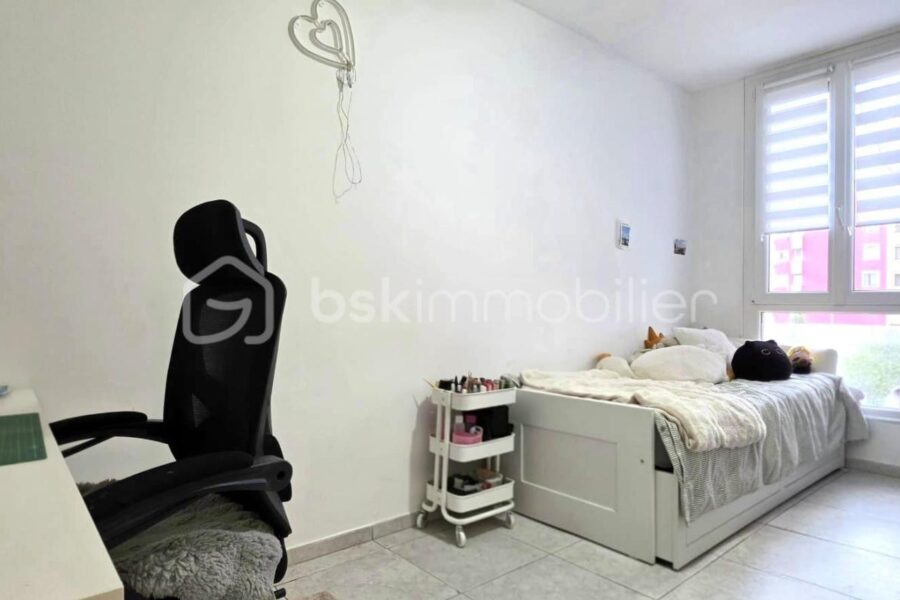 Appartement à vendre à Grenoble — Vue parc & jardin — photo 13